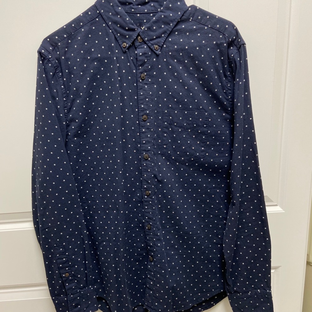 American Eagle button up shirt size medium
